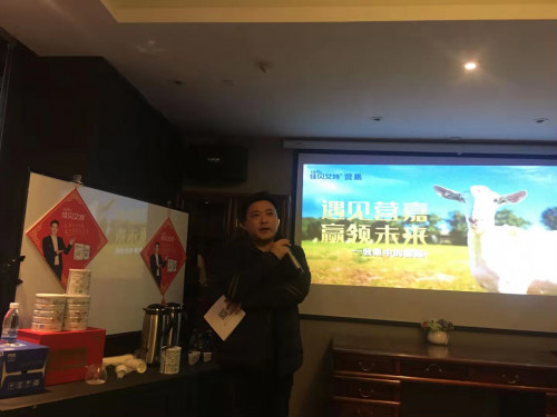 幸福城幸福里合家欢,佳贝艾特幸福年味浓